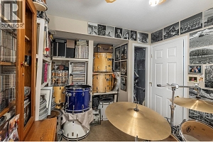 5632 Allenby Crescent - Photo 26