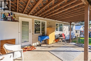 5632 Allenby Crescent - Photo 35