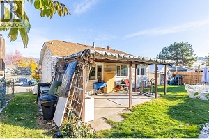 5632 Allenby Crescent - Photo 36