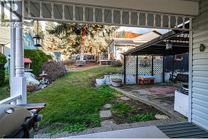 13071 Trewhitt Road E - Photo 14