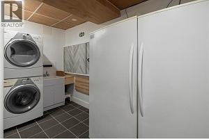 2100 32 Avenue - Photo 28