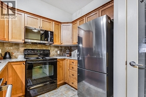 2551 Shoreline Drive Unit# 113 - Photo 6