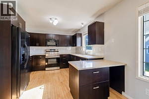 796 Hollywood Road N - Photo 11