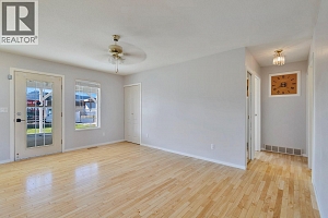 796 Hollywood Road N - Photo 15