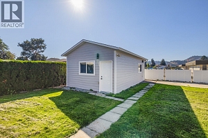 796 Hollywood Road N - Photo 33