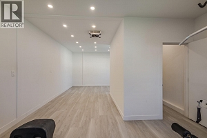 796 Hollywood Road N - Photo 40