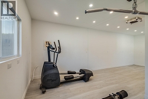 796 Hollywood Road N - Photo 41