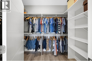 2353 Hawks Boulevard - Photo 25