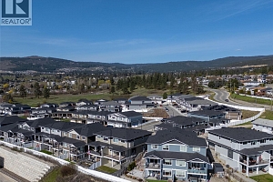 2353 Hawks Boulevard - Photo 36