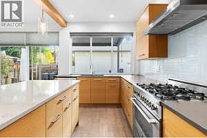 443 Christleton Avenue - Photo 12