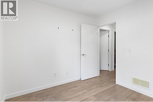 443 Christleton Avenue - Photo 29