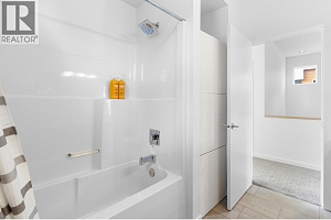 443 Christleton Avenue - Photo 42