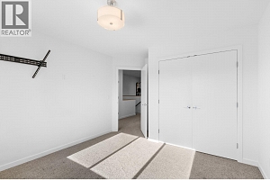 443 Christleton Avenue - Photo 43