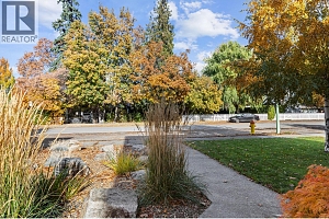 443 Christleton Avenue - Photo 54