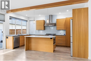 443 Christleton Avenue - Photo 9