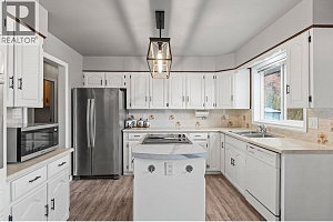 721 Granville Avenue - Photo 12