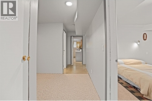 721 Granville Avenue - Photo 33