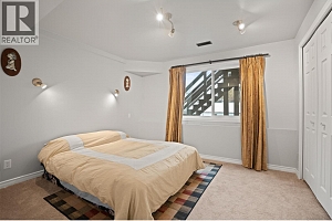 721 Granville Avenue - Photo 34