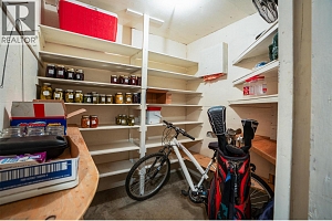 721 Granville Avenue - Photo 39