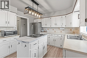 721 Granville Avenue - Photo 5