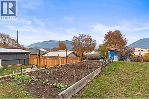 721 Granville Avenue - Photo 53