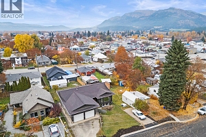 721 Granville Avenue - Photo 63