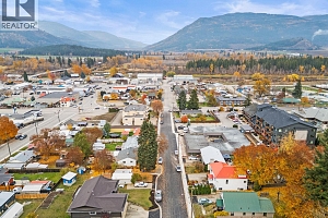 721 Granville Avenue - Photo 66