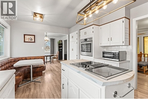 721 Granville Avenue - Photo 9