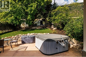 15818 Old Mission Road - Photo 32