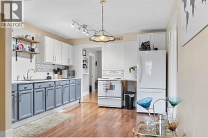 2108 33 Street - Photo 18