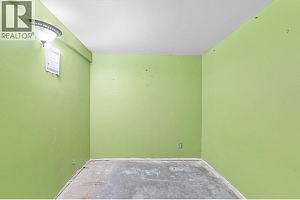 2108 33 Street - Photo 27