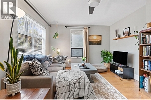 2108 33 Street - Photo 3