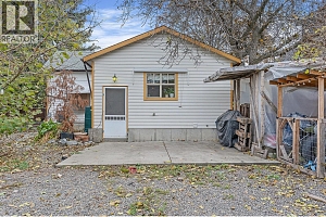2108 33 Street - Photo 32