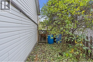 2108 33 Street - Photo 33