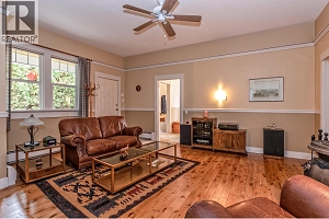 9739 Delcliffe Road - Photo 15