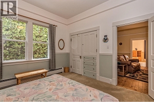 9739 Delcliffe Road - Photo 23