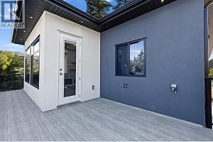 4630 Raymer Road - Photo 20