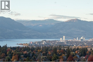 1710 Vincent Place - Photo 3