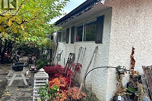 3597 Lakeshore Road - Photo 2