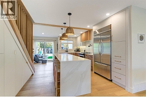 985 Manhattan Drive - Photo 12