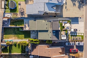 985 Manhattan Drive - Photo 3