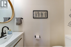 985 Manhattan Drive - Photo 32