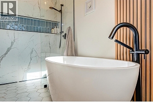 985 Manhattan Drive - Photo 43