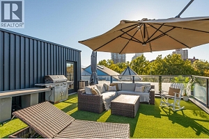 985 Manhattan Drive - Photo 61