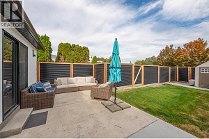 985 Manhattan Drive - Photo 74