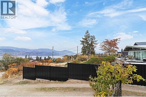 4829 Lakeshore Road - Photo 13