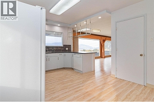 4829 Lakeshore Road - Photo 28