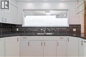 4829 Lakeshore Road - Photo 29