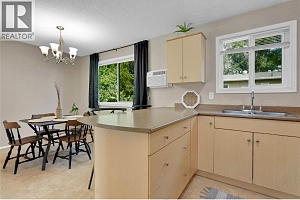 588 McCurdy Road - Photo 3