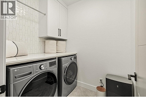 1437 April Springs Court - Photo 32